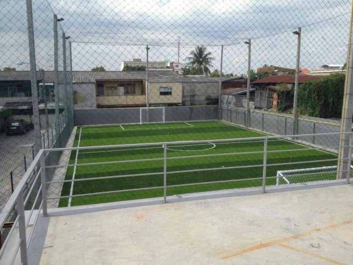 ตาข่ายกั้นสนามฟุตบอลราคาถูก สำหรับติดตั้งทำสนามฟุตบอลหญ้าเทียมในร่มและกลางแจ้ง